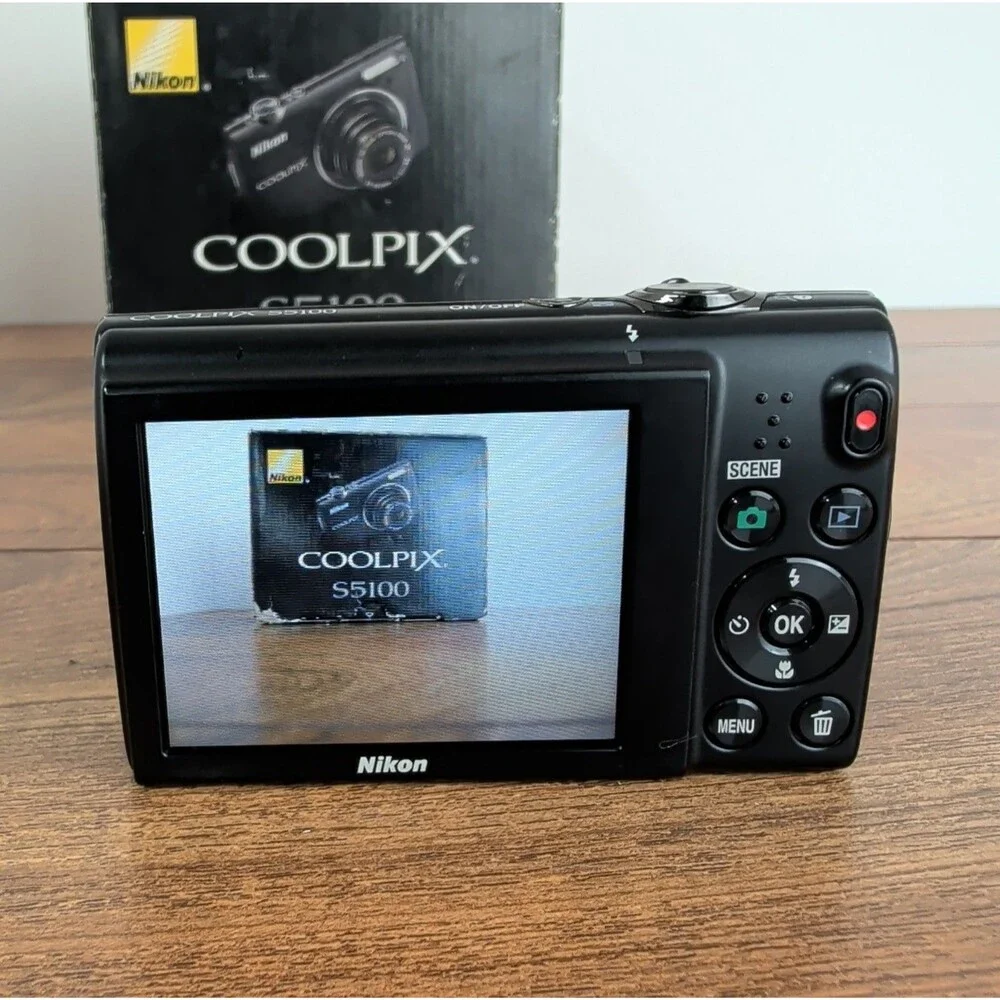 Nikon COOLPIX S5100 Digital Camera 5x Optical Zoom 12.2MP with Accessories Black